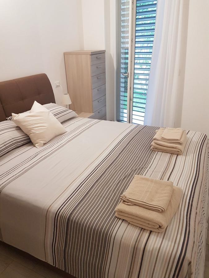 Baia Blu - Luxury Apartments With Pool 크레미아 외부 사진