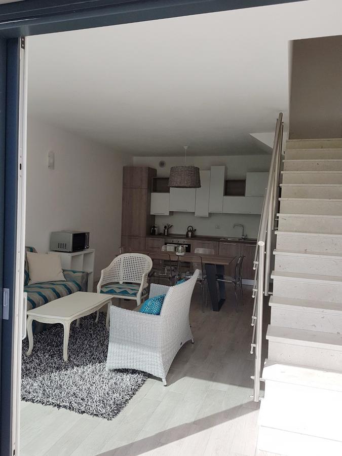 Baia Blu - Luxury Apartments With Pool 크레미아 외부 사진